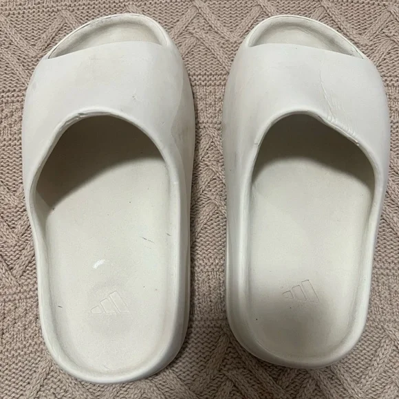 Yeezy | Shoes | Original Adidas Yeezy Slide Bone 4 | Poshmark